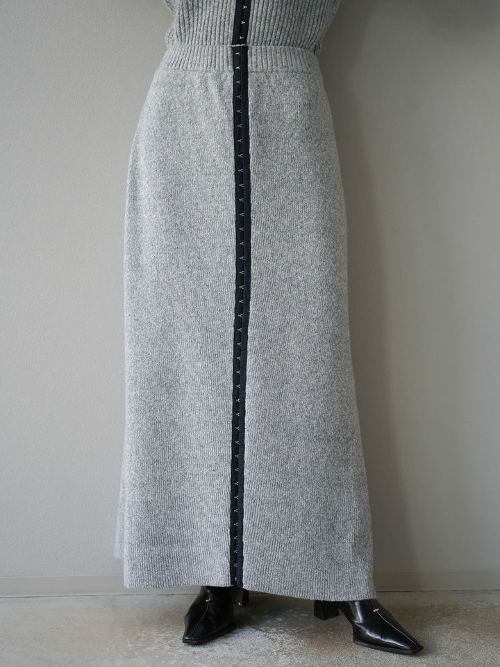 [預訂] 鉤花多向針織半身裙/灰色