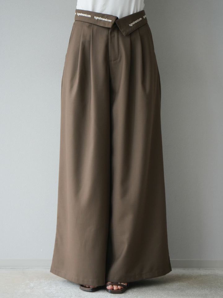 【預購】寬褲，捲腰，附logo褶/褐色
