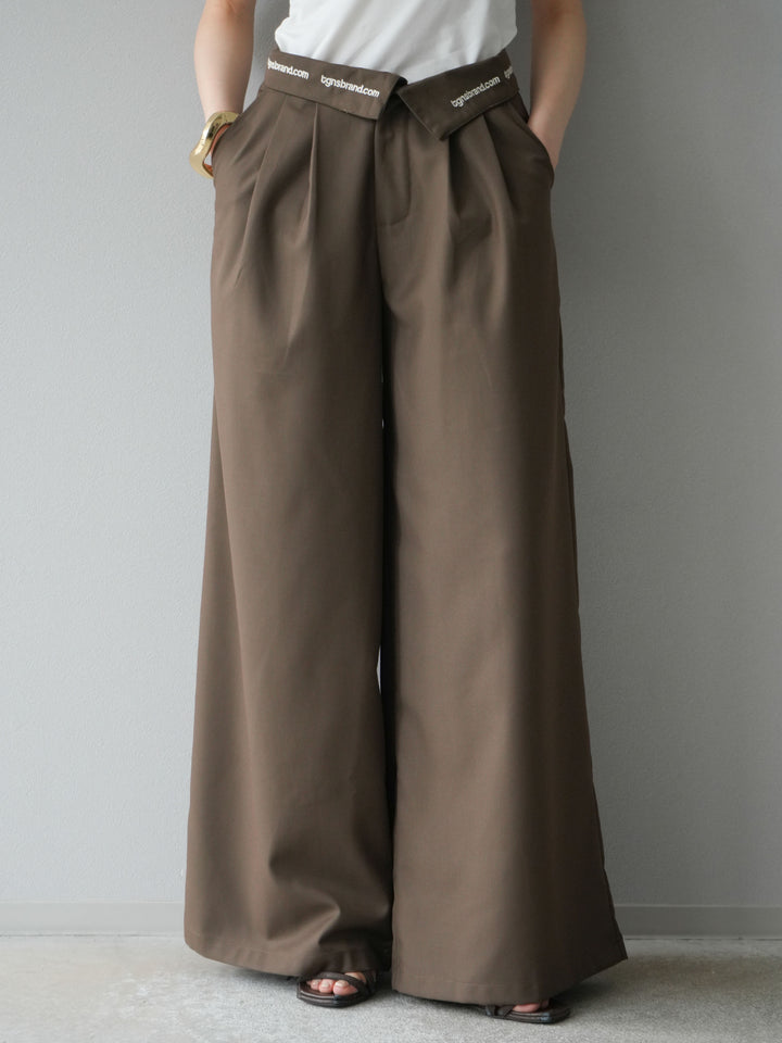 【預購】寬褲，捲腰，附logo褶/褐色