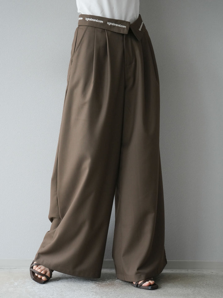 【預購】寬褲，捲腰，附logo褶/褐色