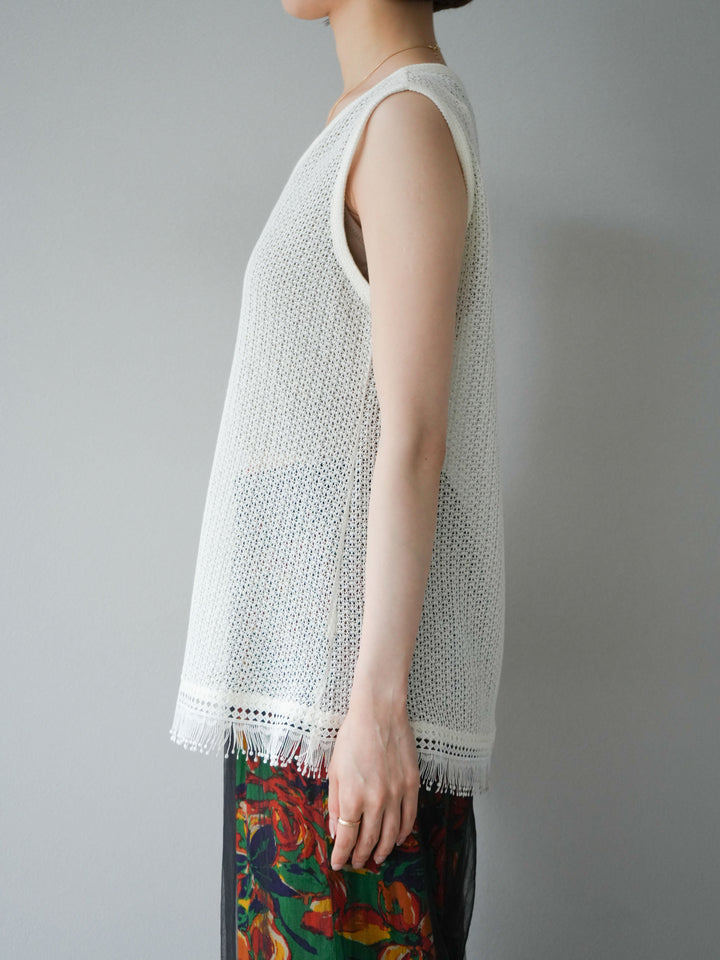 [予約]裾フリンジVネックニットタンクトップアンサンブル/オフ
