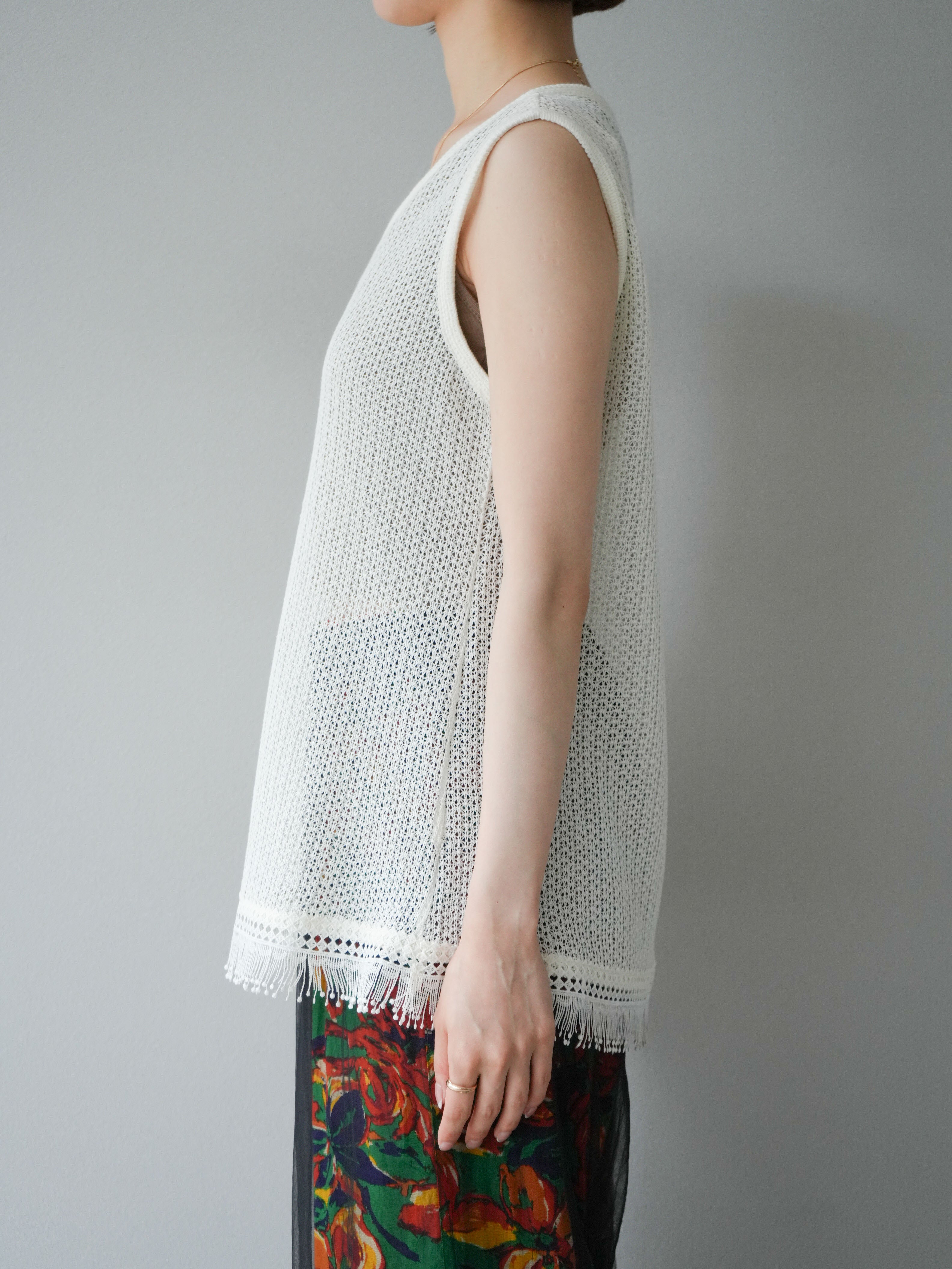 予約]裾フリンジVネックニットタンクトップアンサンブル/オフ – Lumier