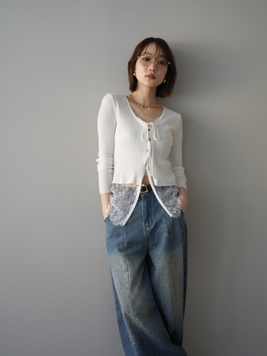 [SET]フロントリボン裾レースリブニットトップス+フロントビジューカーブデニムパンツ(2set)