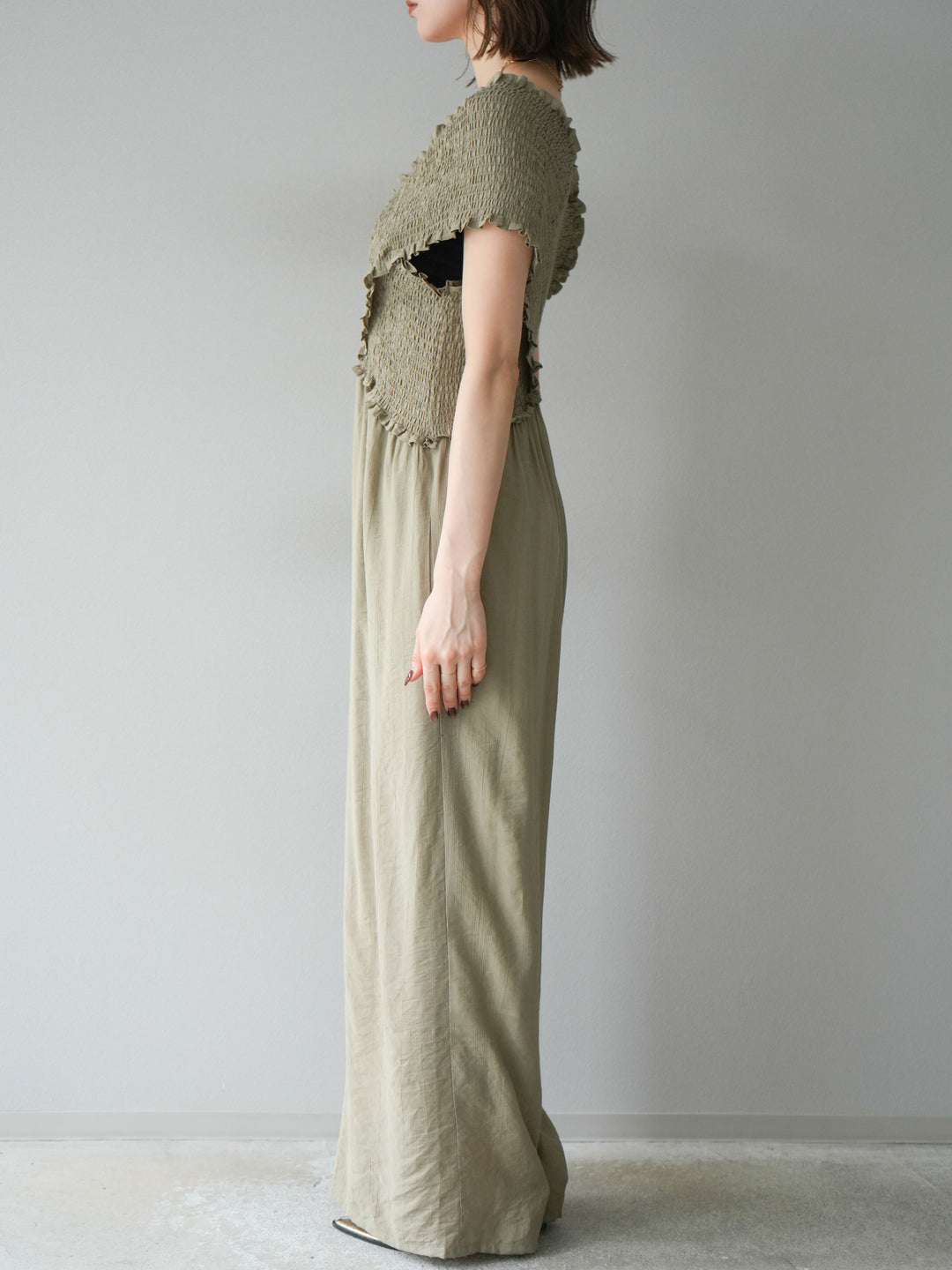 [予約]シャーリングクロスサロペット/グレージュ