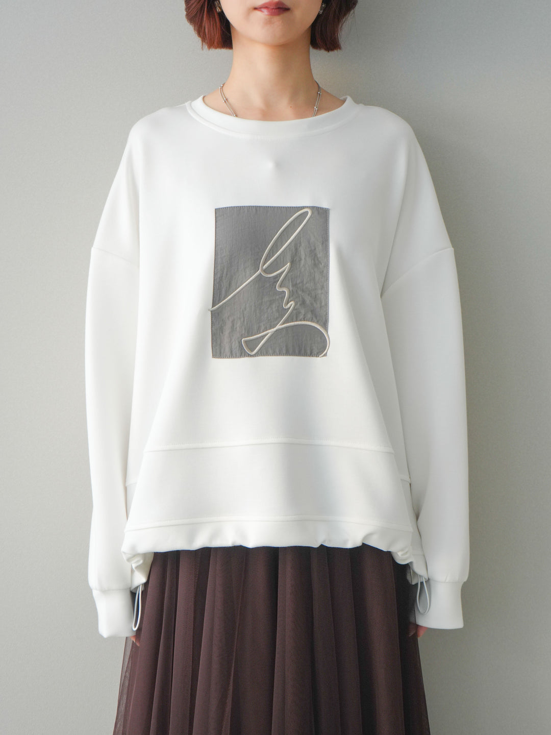 [予約]ライトポンチ刺繍ロゴプルオーバー/white