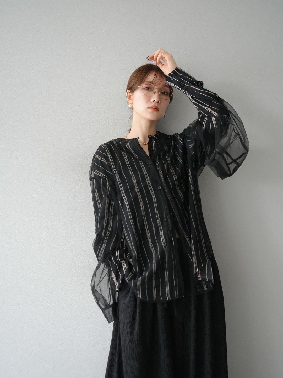 [予約]ペンタッチストライプ2WAYスリーブバンドカラーシャツ/ブラック