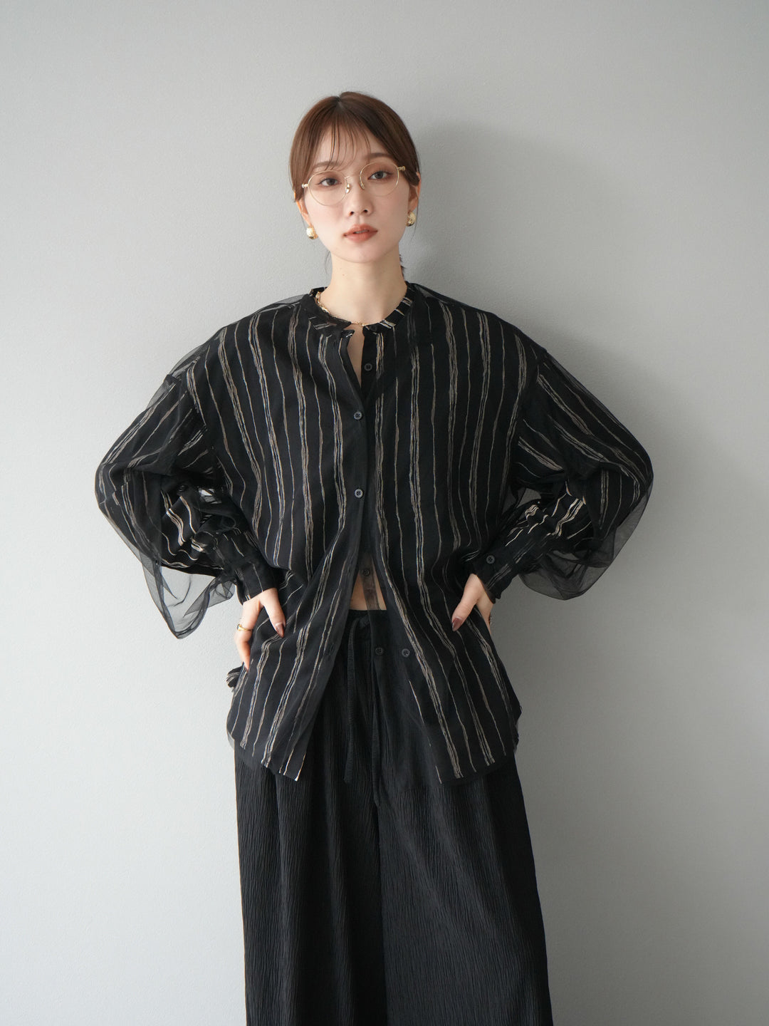 [予約]ペンタッチストライプ2WAYスリーブバンドカラーシャツ/ブラック