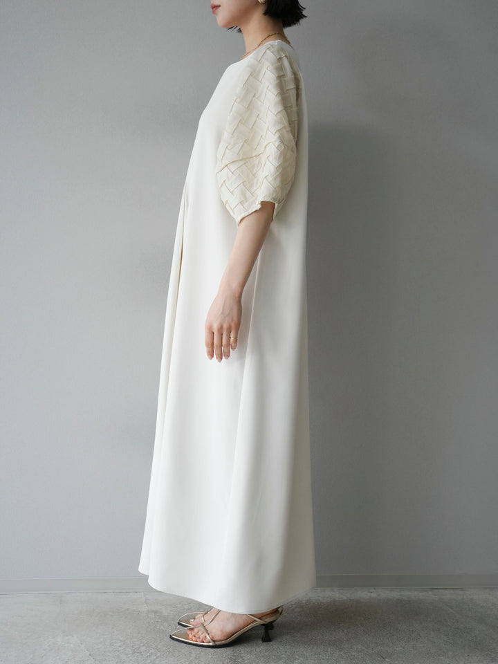 [Pre-order] Mixed material key neck tuck dress/ivory