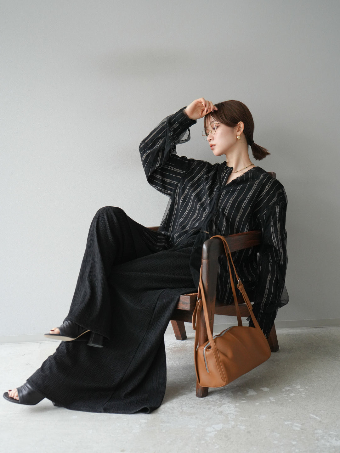 [予約]ペンタッチストライプ2WAYスリーブバンドカラーシャツ/ブラック