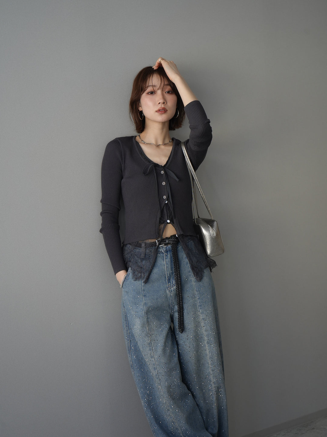 [予約]フロントリボン裾レースリブニットトップス/charcoal