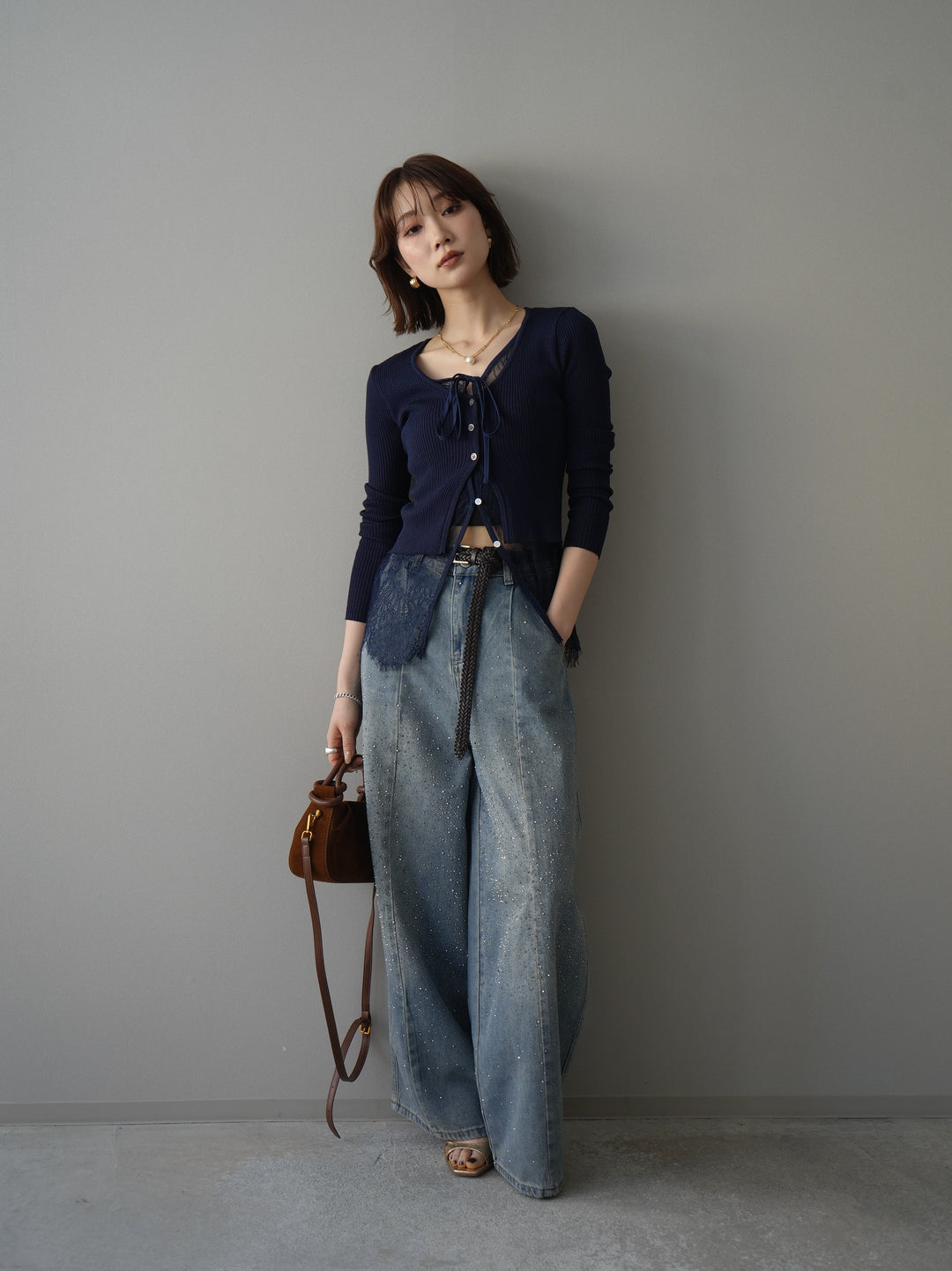 [SET]フロントリボン裾レースリブニットトップス+フロントビジューカーブデニムパンツ(2set)