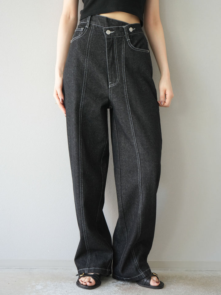 [予約]センターシームラップデザインストレートデニム/ブラック