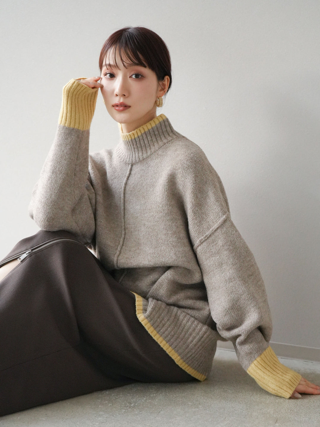 [予約]配色ハイネックニットプルオーバー/グレージュ
