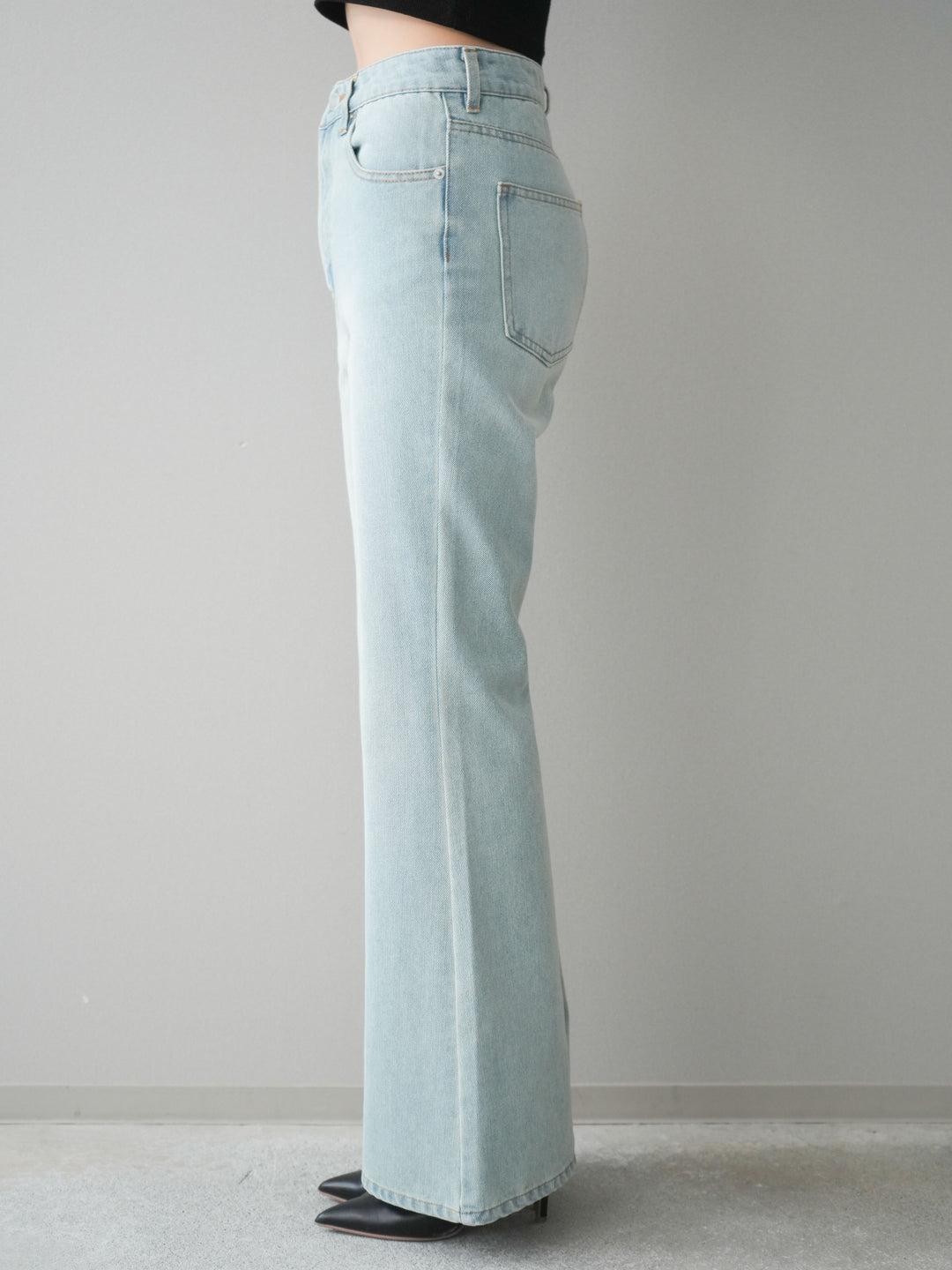 [予約]フレアデニムパンツ/bleach