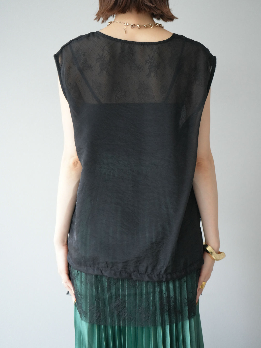 [予約]レースレイヤードオーガンジートップス/ブラック