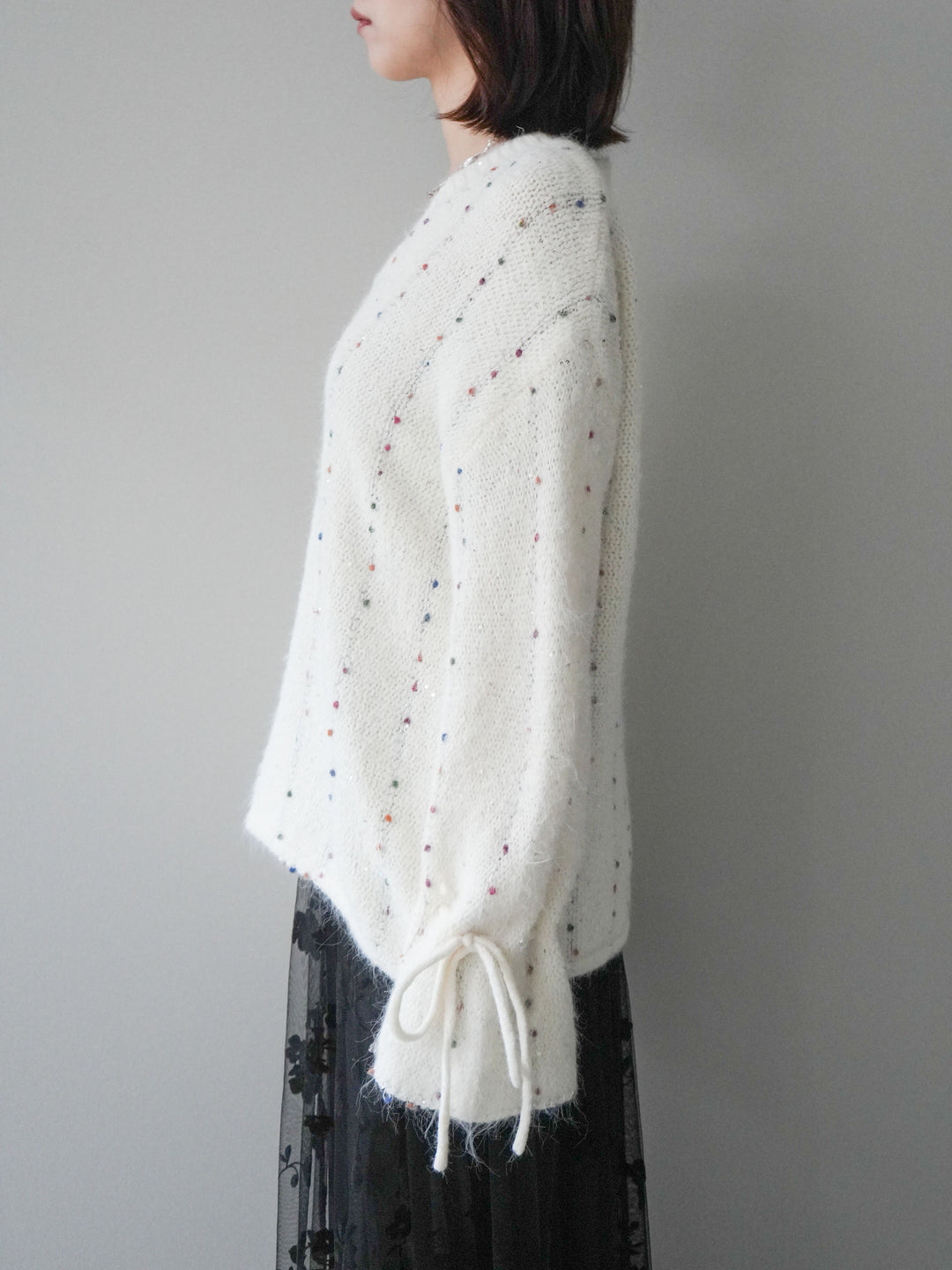 [予約]キャンディースリーブカラーネップスパンコールニットプルオーバー/white