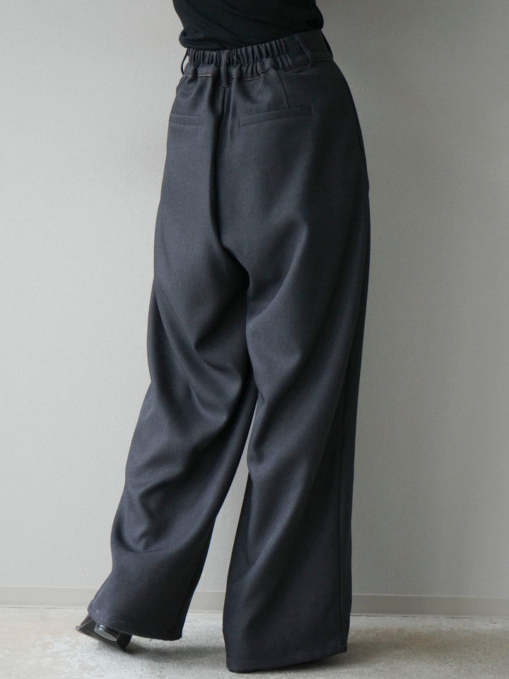 [予約]レザーパイピングタックワイドパンツ/グレー