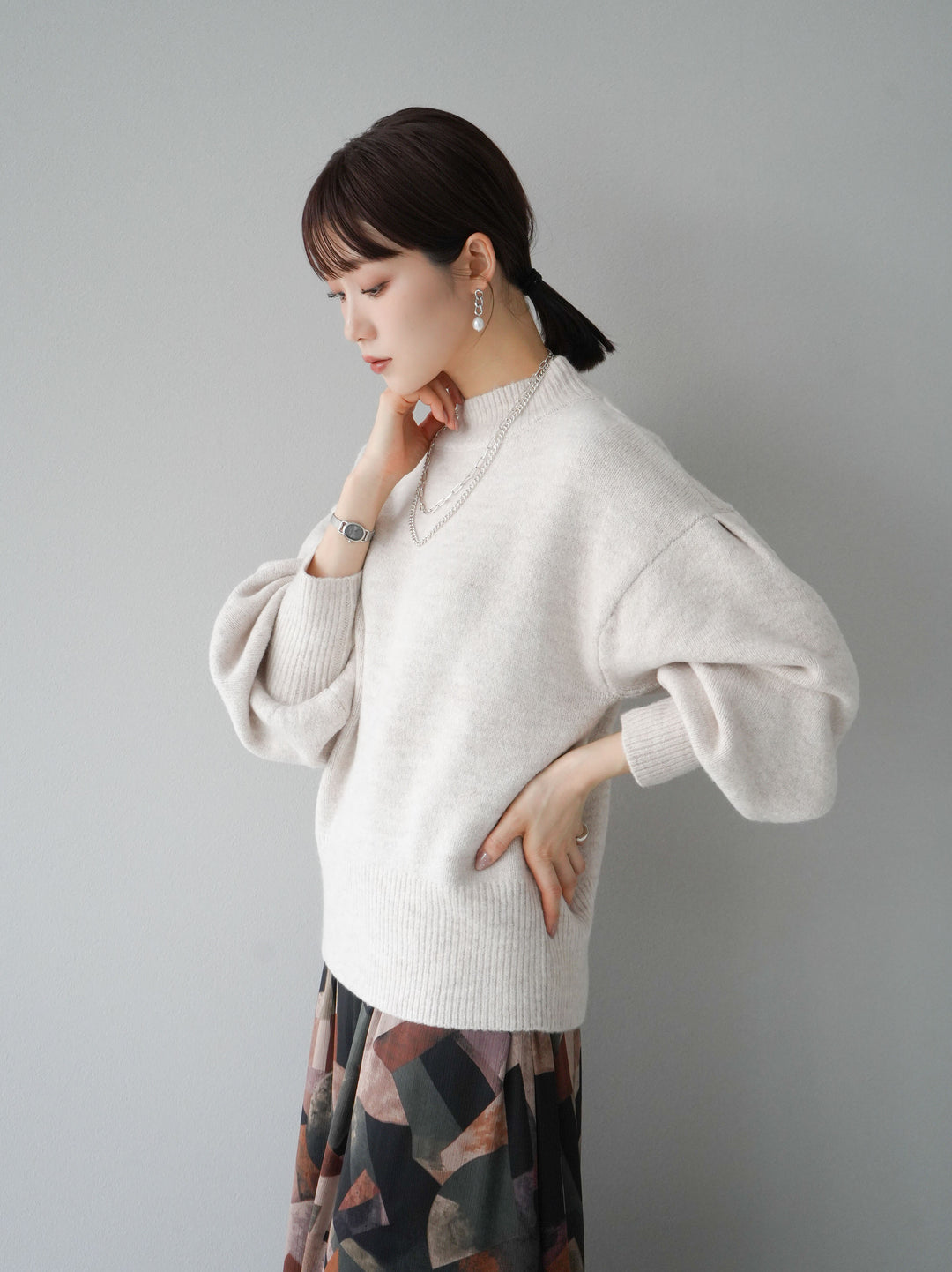 [予約]ボリュームスリーブプチネックニットプルオーバー/オートミール