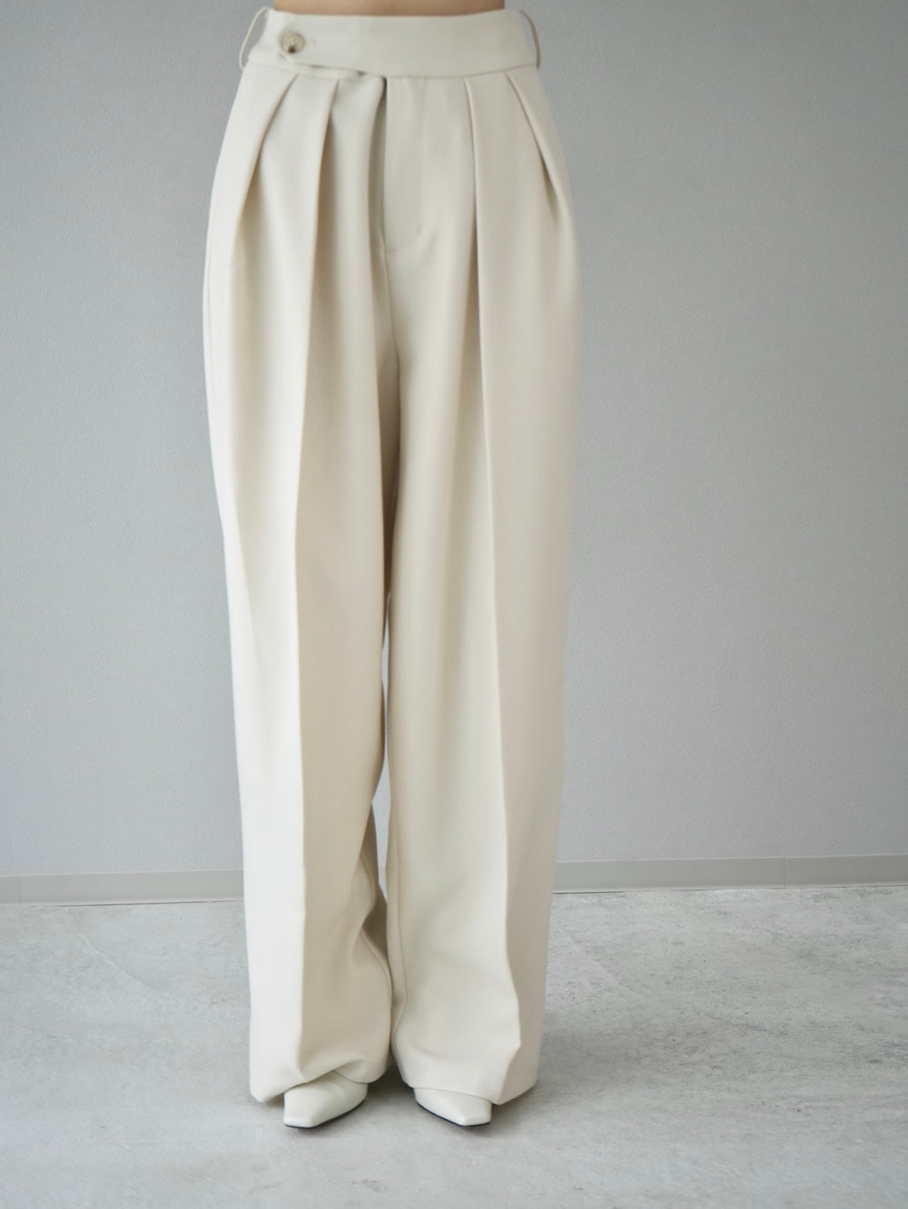[予約]double tuck wide pants / ivory