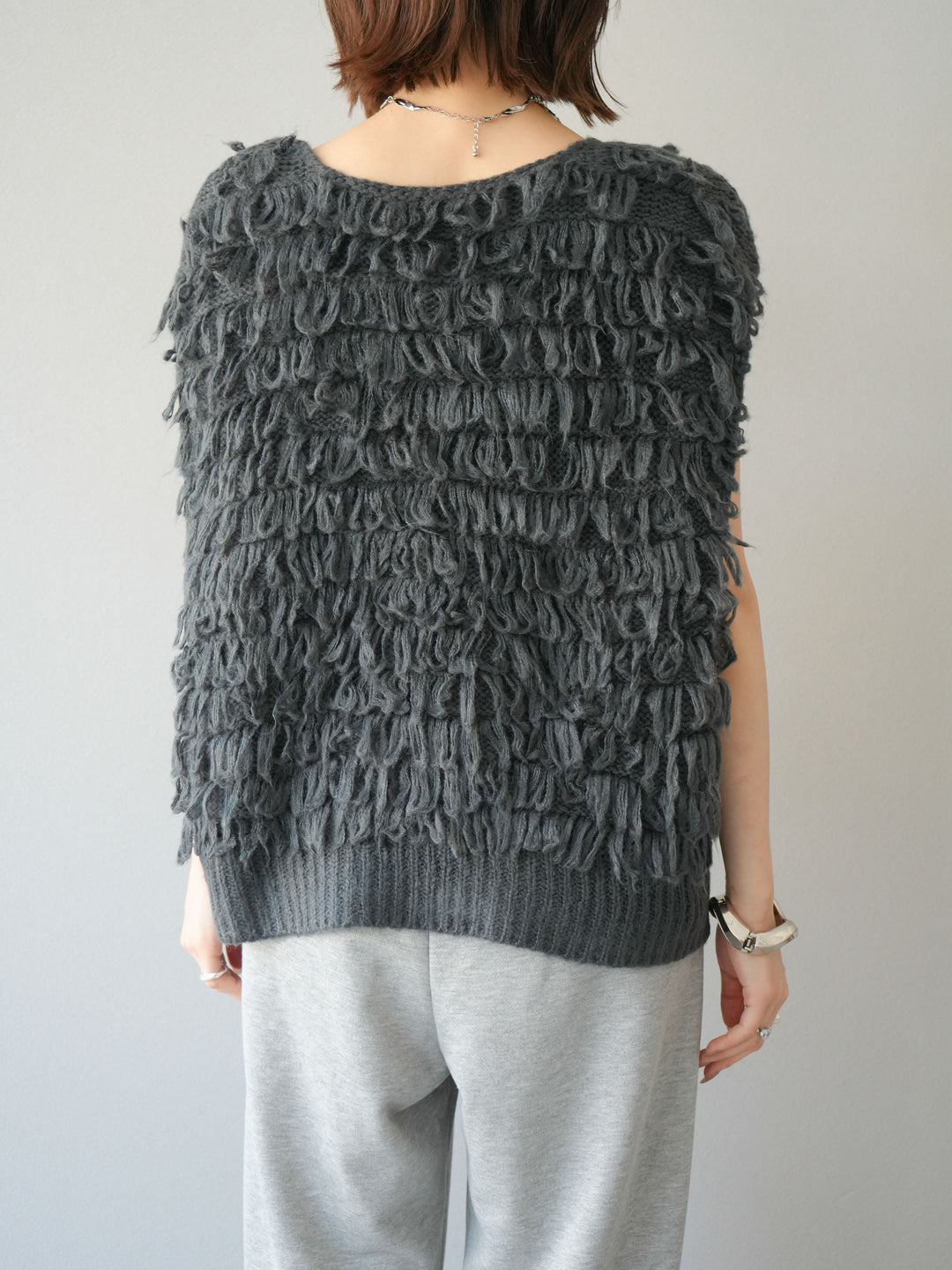 [予約]ループデザインベスト/チャコール