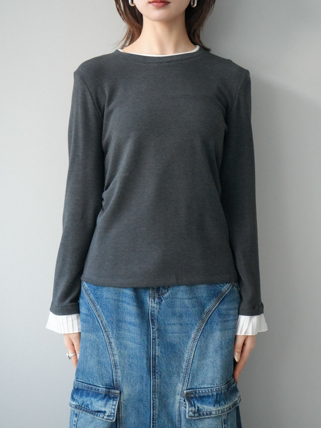 [予約]袖プリーツ配色レイヤードトップス/charcoal
