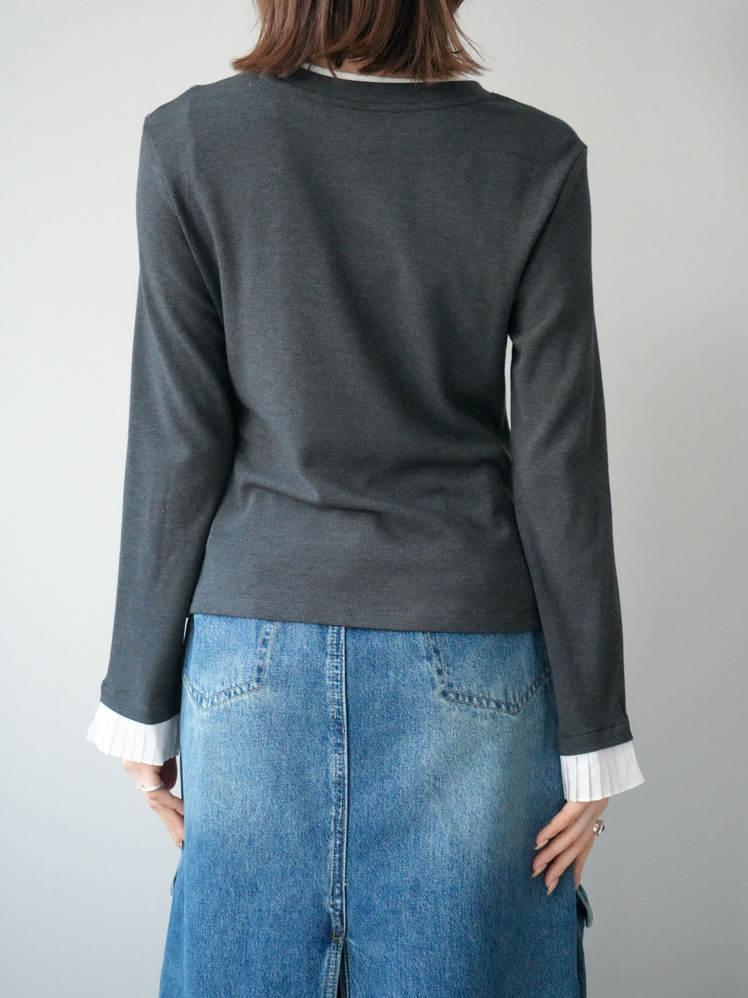 [予約]袖プリーツ配色レイヤードトップス/charcoal