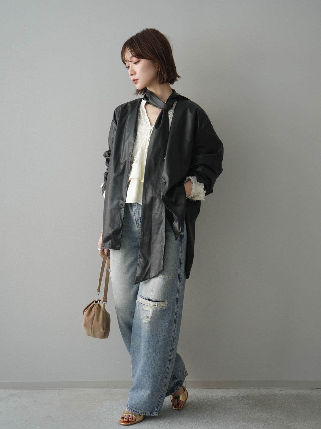 [SET]フェイクレザーボウタイブラウス+ジャガードぺプラムフリルブラウス+ダメージデニムセミワイドパンツ(3set)