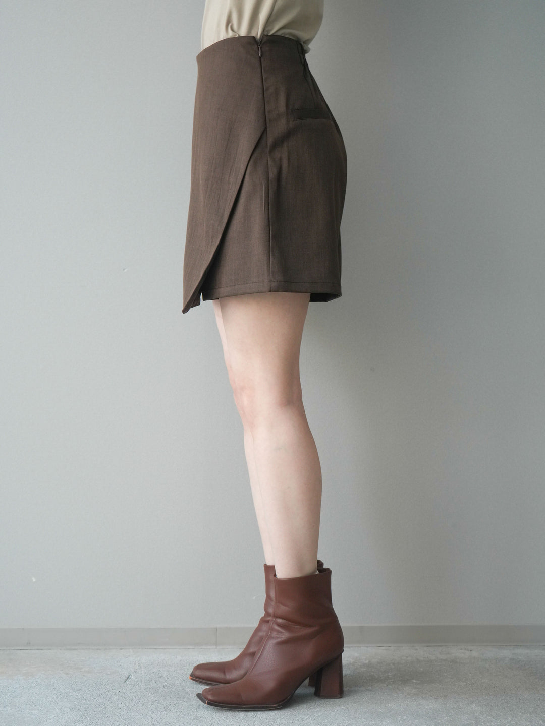 [予約]TRツイルラップデザインショートパンツ/brown