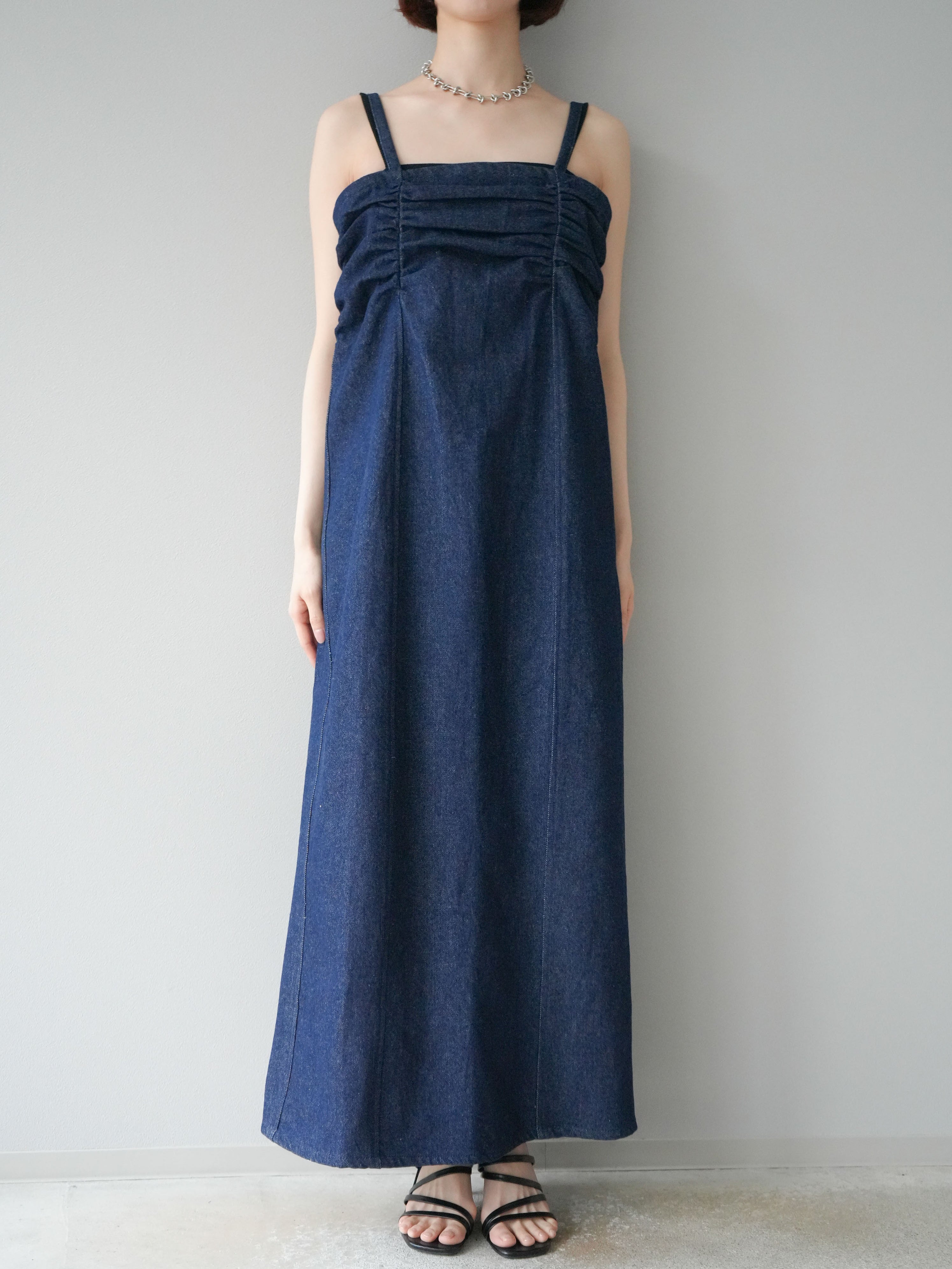 予約]デニムギャザーキャミワンピース/インディゴ – Lumier
