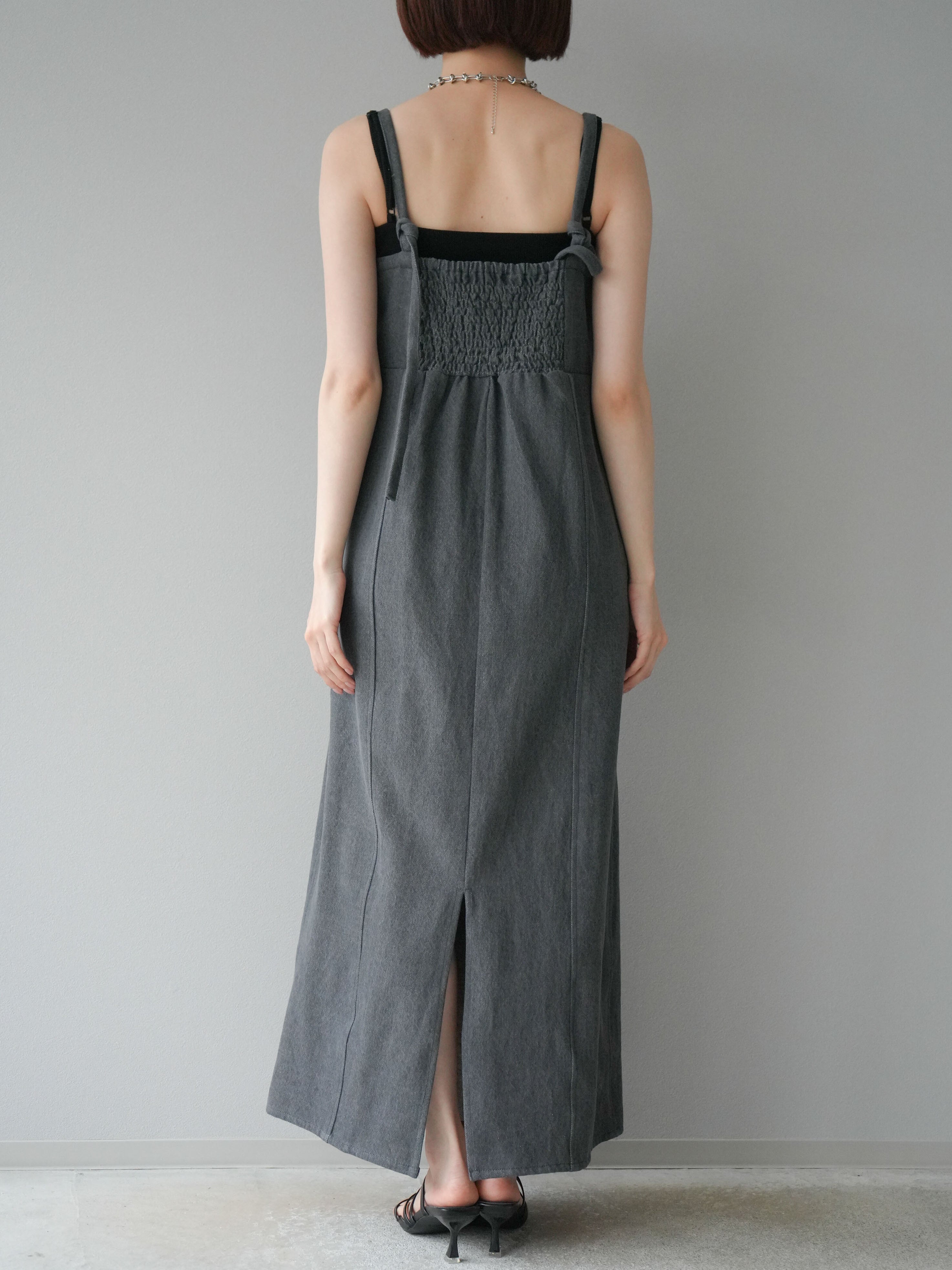 予約]デニムギャザーキャミワンピース/グレー – Lumier