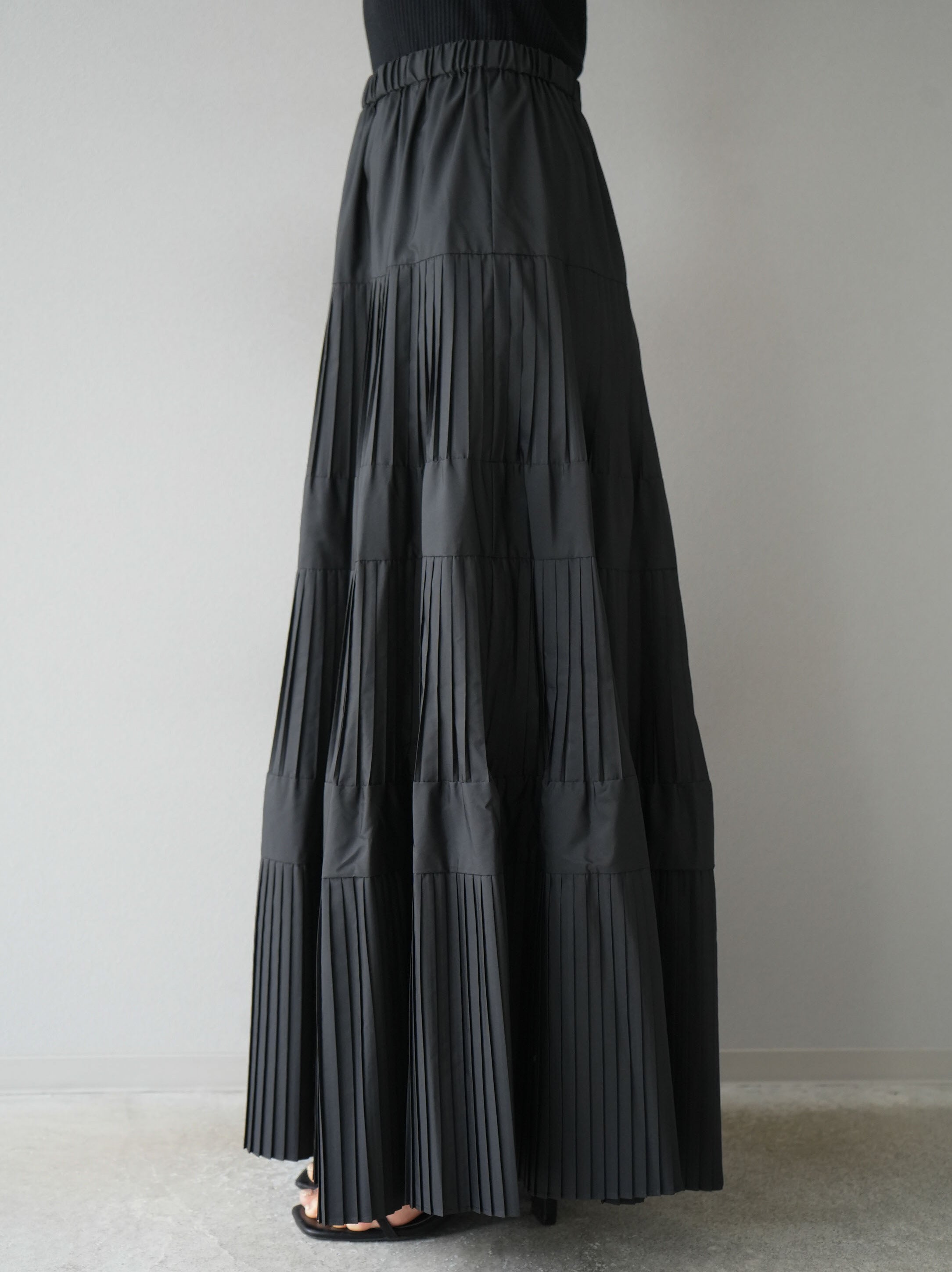 予約]プリーツティアードスカート/ブラック – Lumier