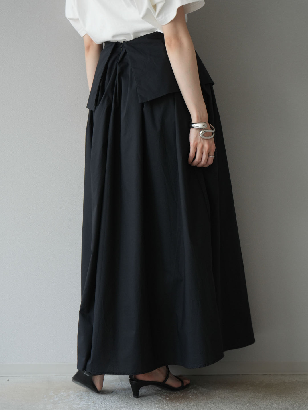 [予約]レイヤードジップデザインブロードフレアスカート/ブラック