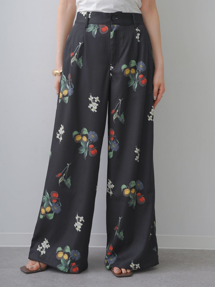 [予約]ボタニカルプリントタックパンツ/kuro