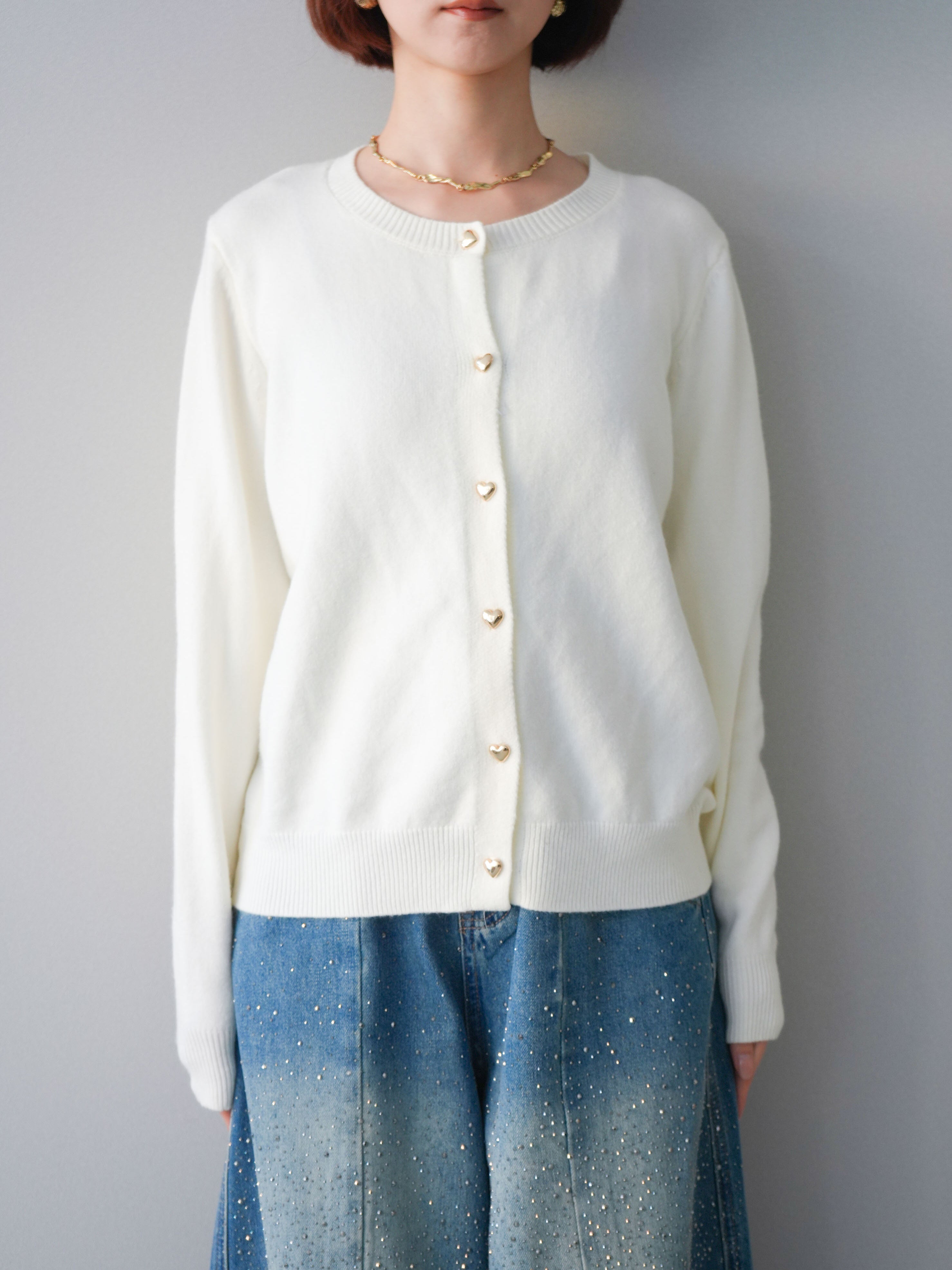 sheller シェリエ ハートボタンカーディガン 予約]ハートボタンニットカーディガン/white – Lumier