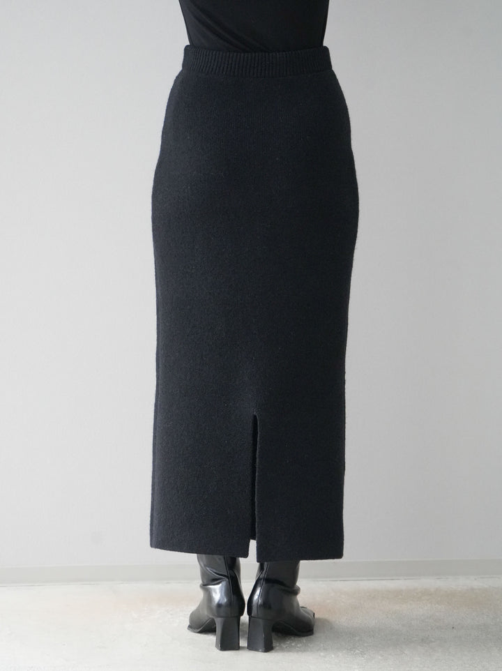 [予約]コード刺繍Iラインニットスカート/ブラック