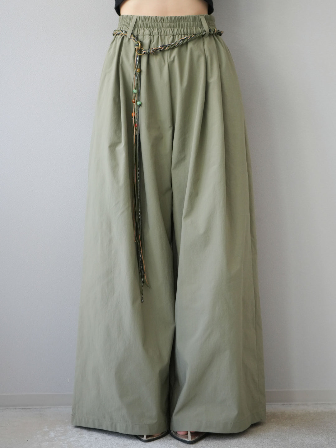 [SET]タックデザイントップス＆ビーズベルト付きパンツSET UP(2set)