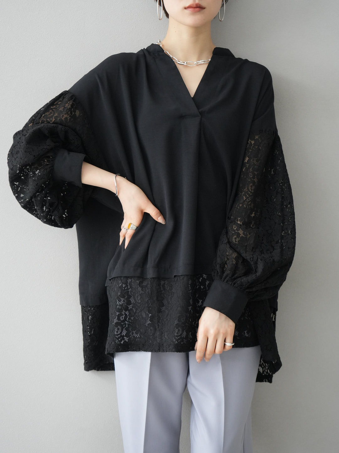 [SET] Lace-switched skipper blouse + lace-switched skipper blouse (2set)