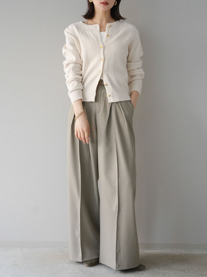 [予約]ゴールドボタンコンパクトニットカーディガン/アイボリー