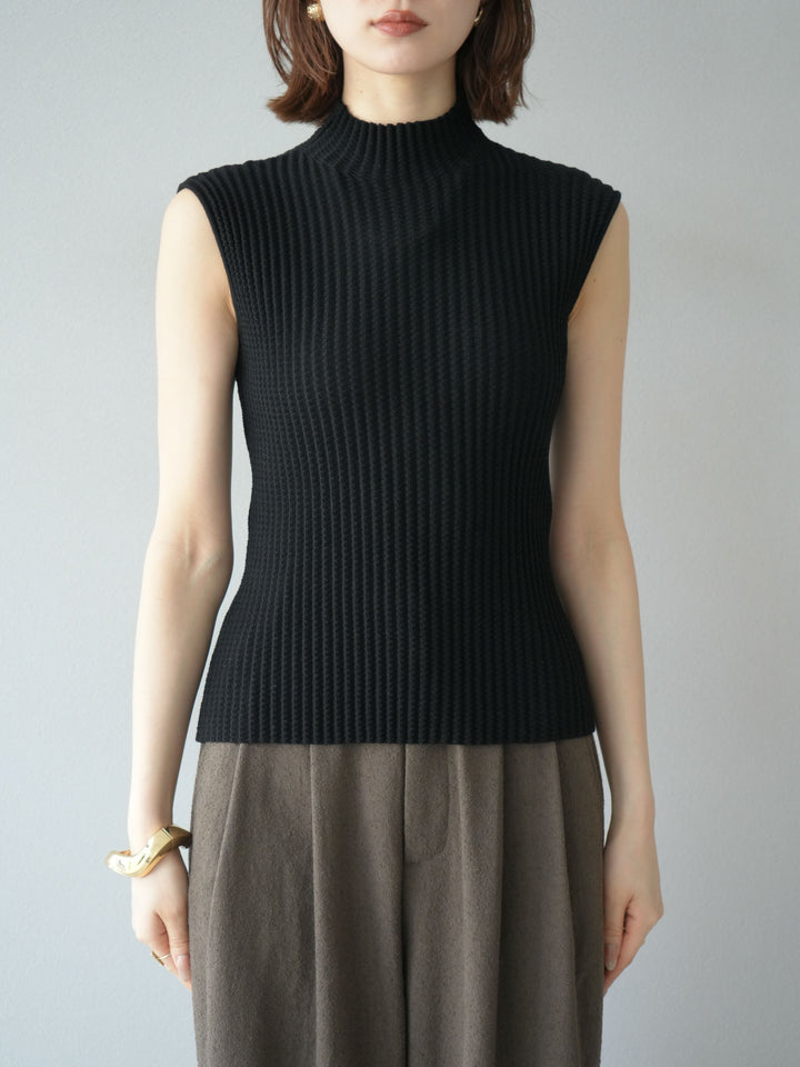 [予約]ボトルネックワッフル編みノースリーブニットトップス/ブラック