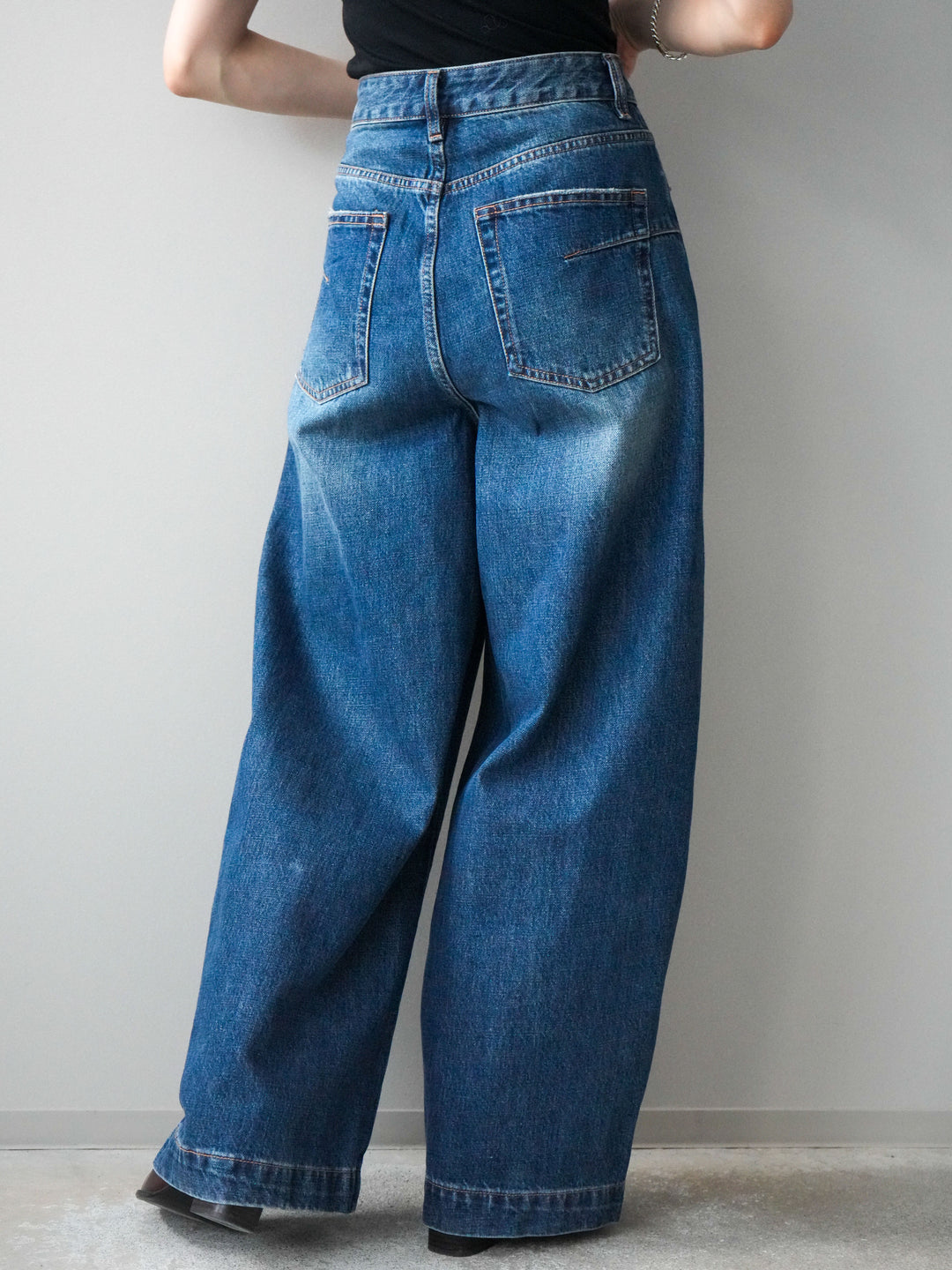 [予約]デザインステッチカーブデニムパンツ/navy