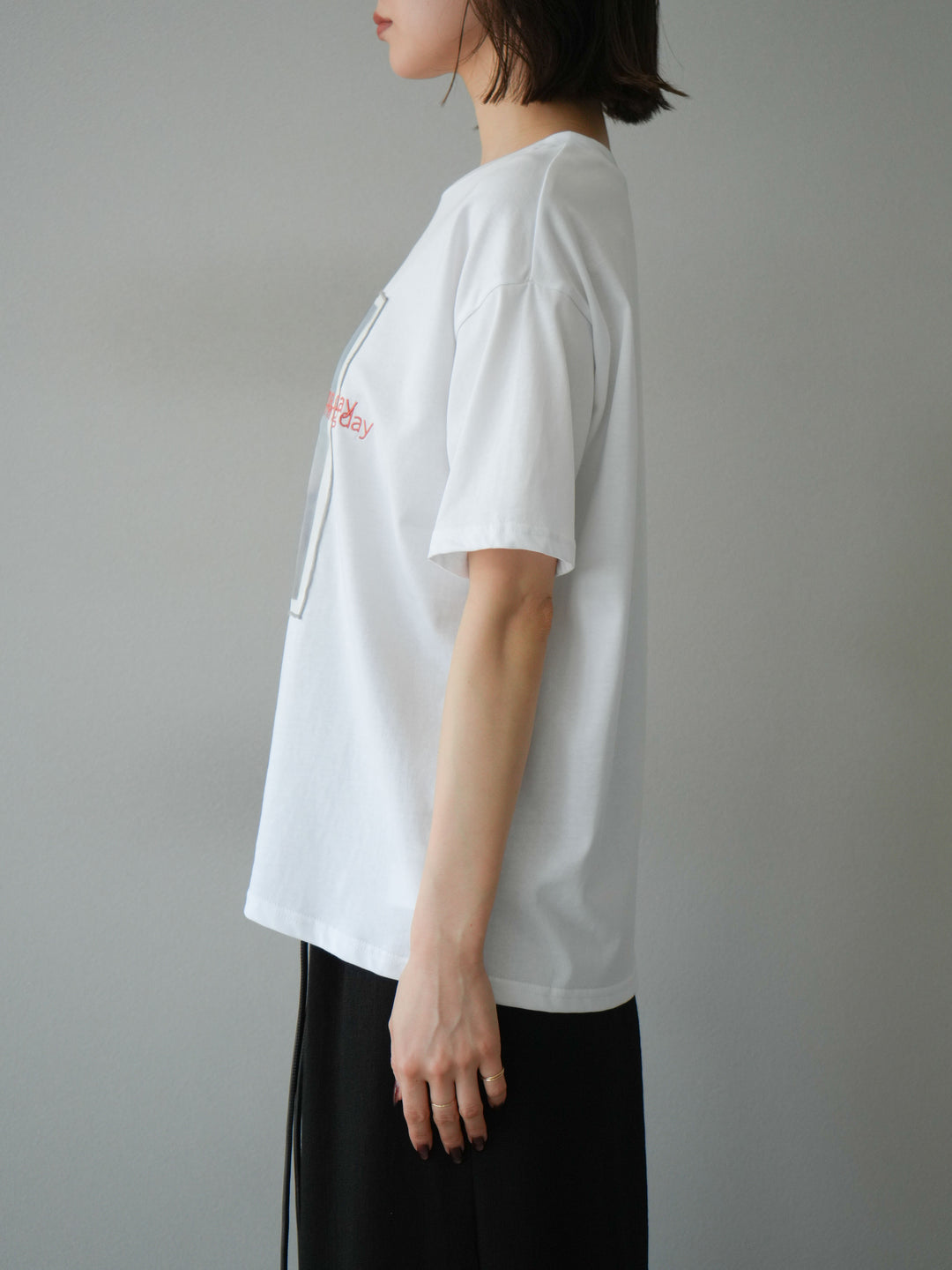 [予約]チュールレイヤードプリントTシャツ/オフ