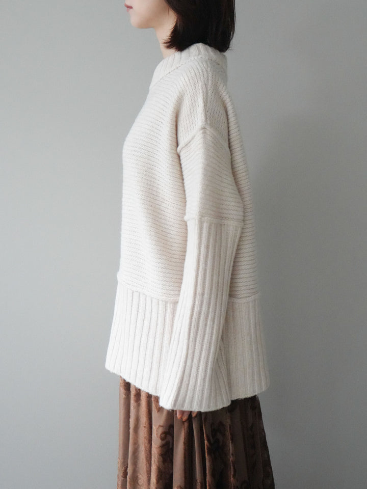 [予約]編み地切替ボトルネックニットプルオーバー/oatmeal