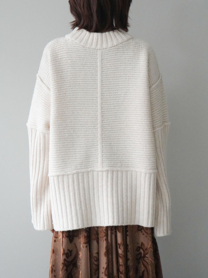 [予約]編み地切替ボトルネックニットプルオーバー/oatmeal