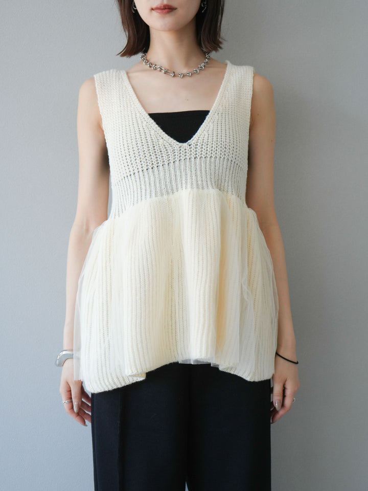 [予約]チュールレイヤードペプラムニットベスト/アイボリー