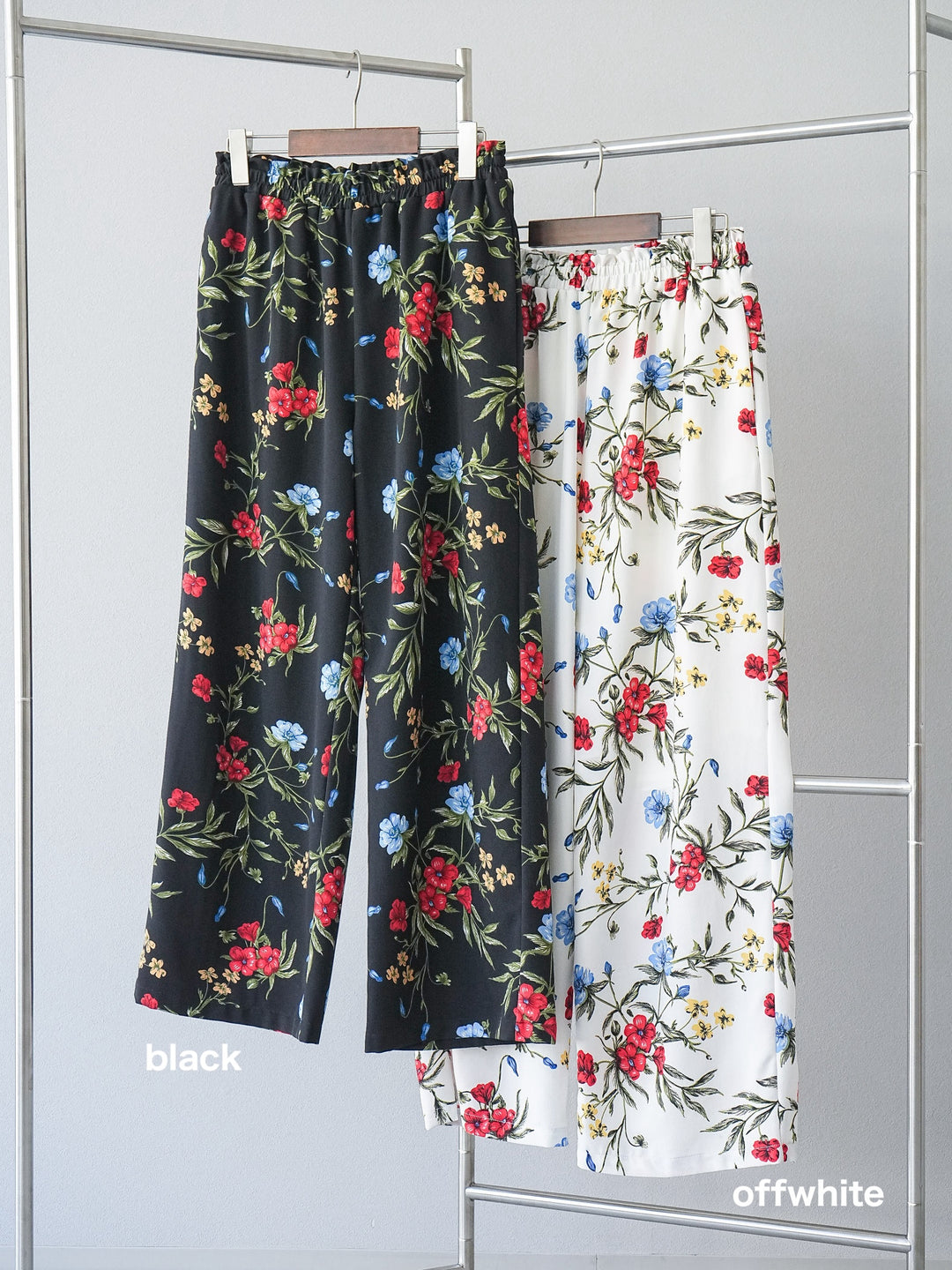 [SET] 側扭法式上衣+植物圖案休閒褲+繩繡薄紗疊穿褲（3件套裝）