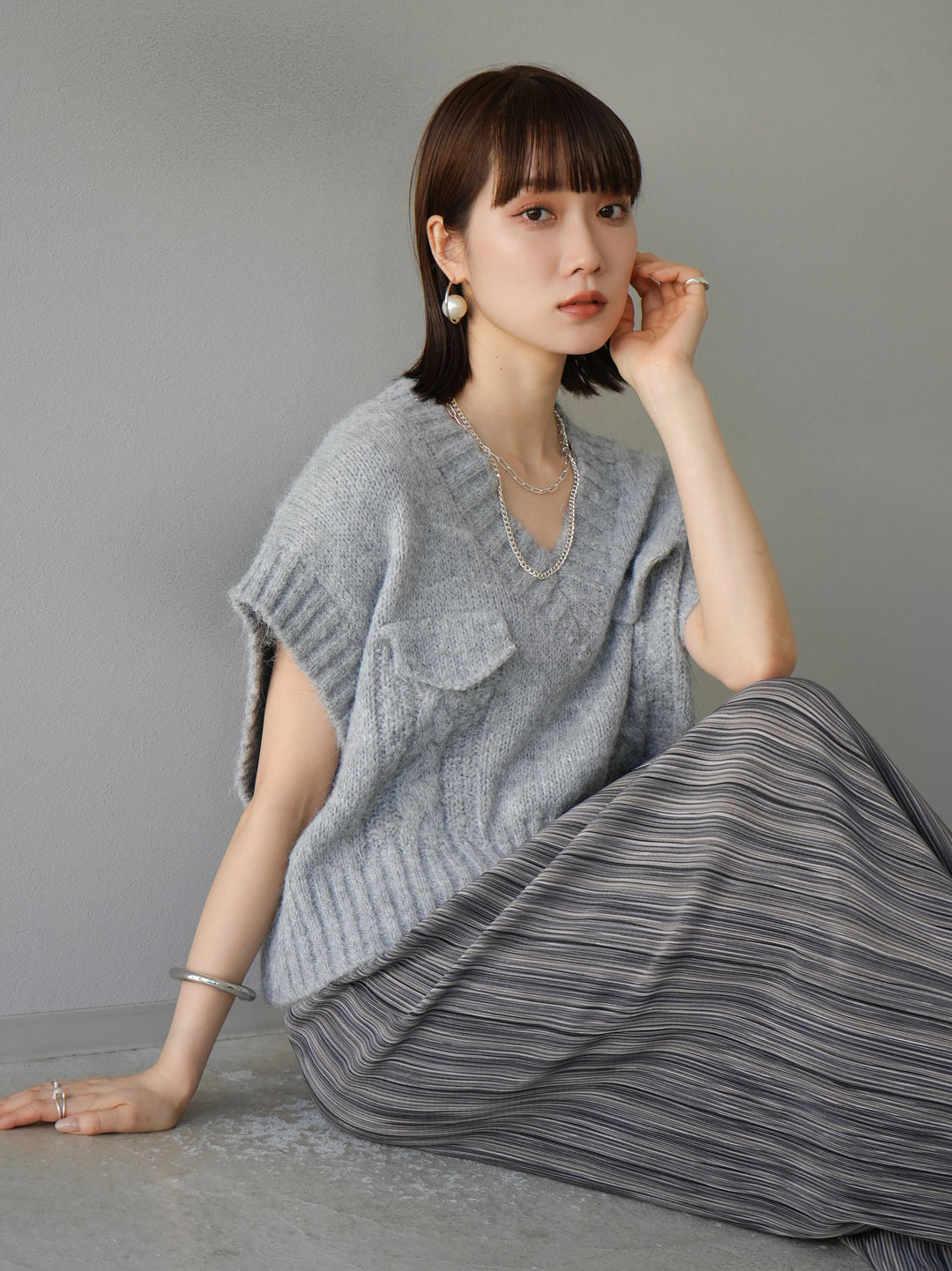 [予約]ポケットデザインニットベスト/グレー