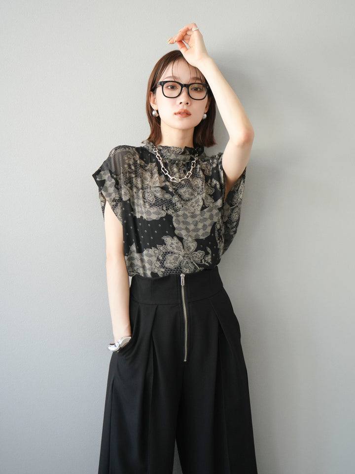[予約]フラワーパターンフレンチスリーブブラウス/ブラック