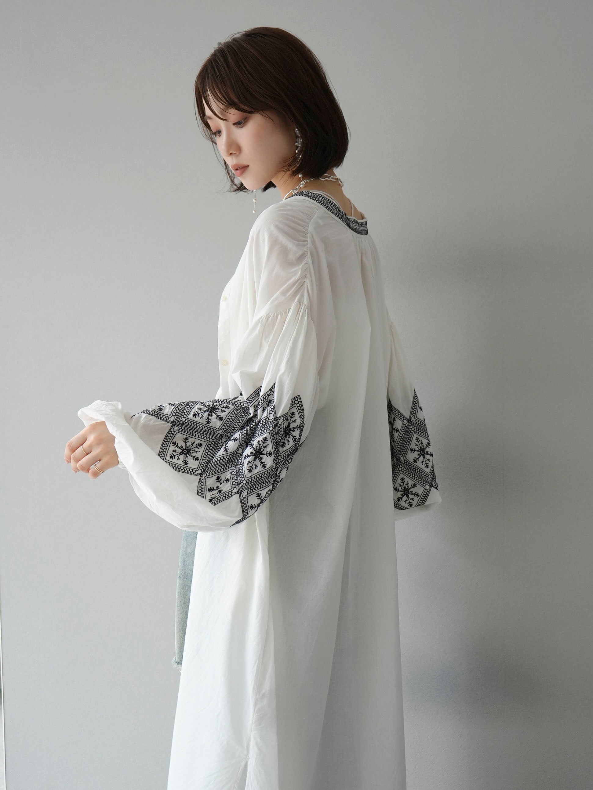 SET]キャンブリック刺繍ワンピース+ベルトアシンメトリーダメージ