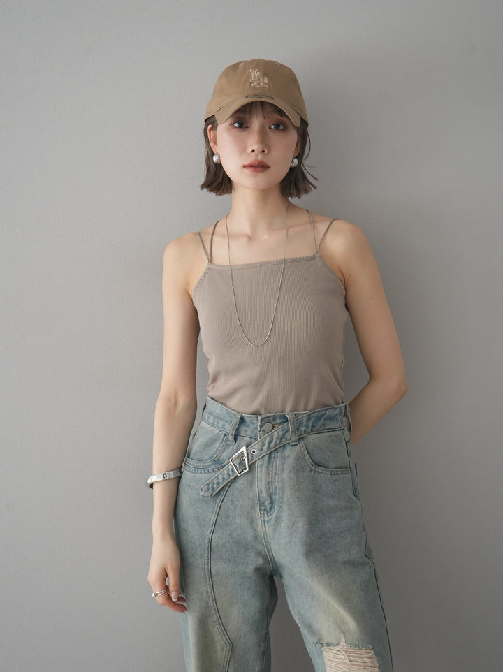 【預購】後背交叉罩杯吊帶背心/米色