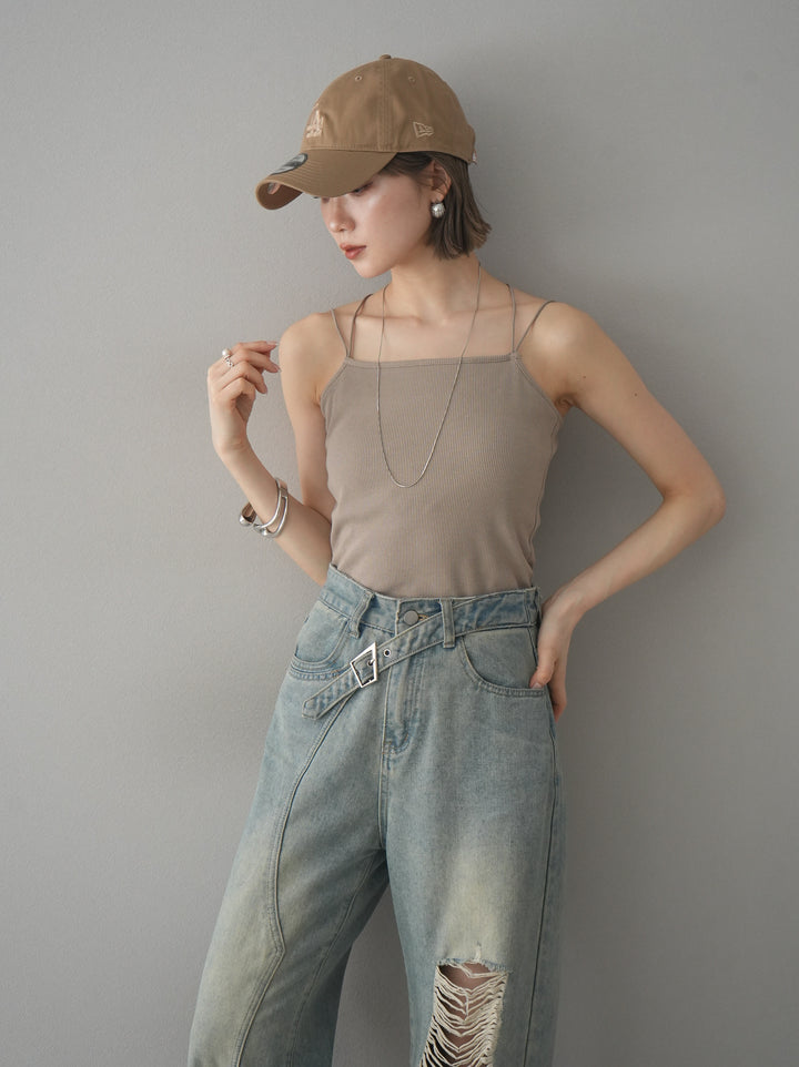 【預購】後背交叉罩杯吊帶背心/米色